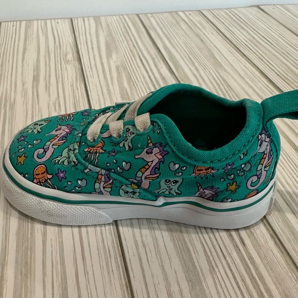 Vans toddler sneakers. Sea party under the sea. Size is toddler 4 - Picture 5 of 9